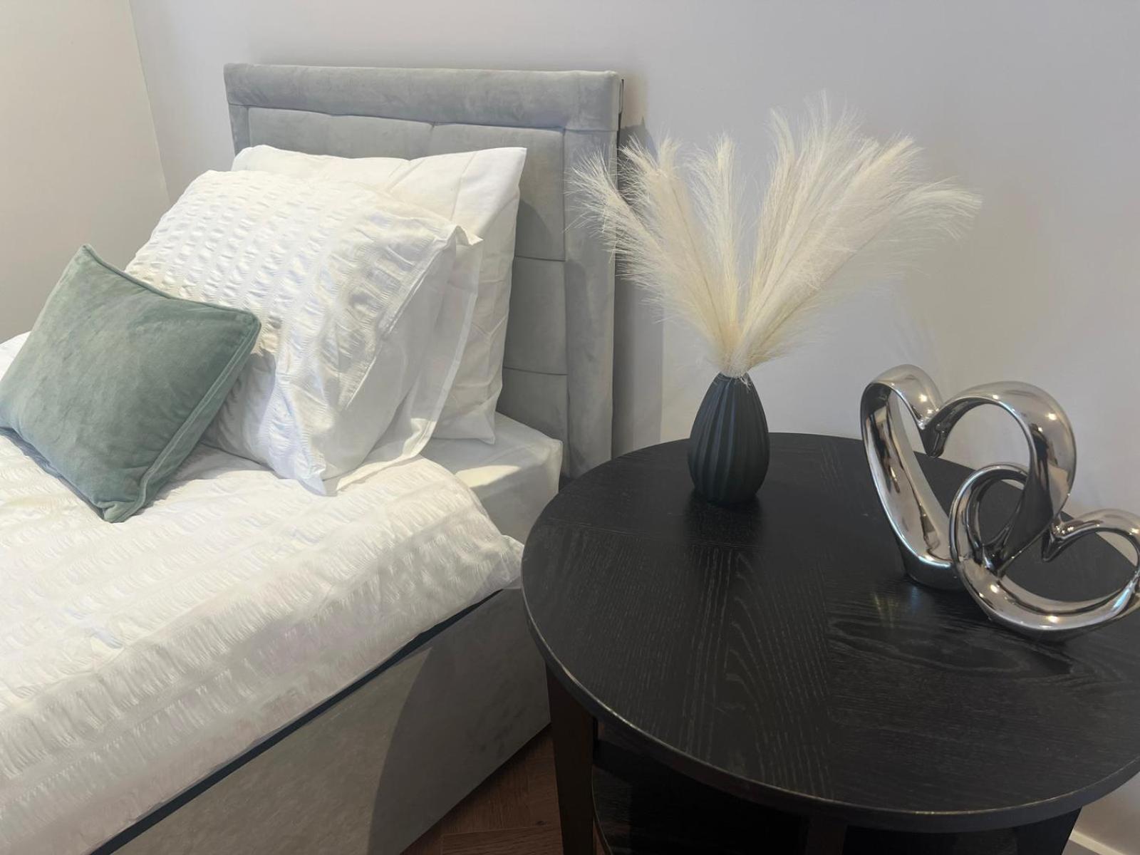 New 2 Bedroom Apartment Rickmansworth Town Centre Extérieur photo